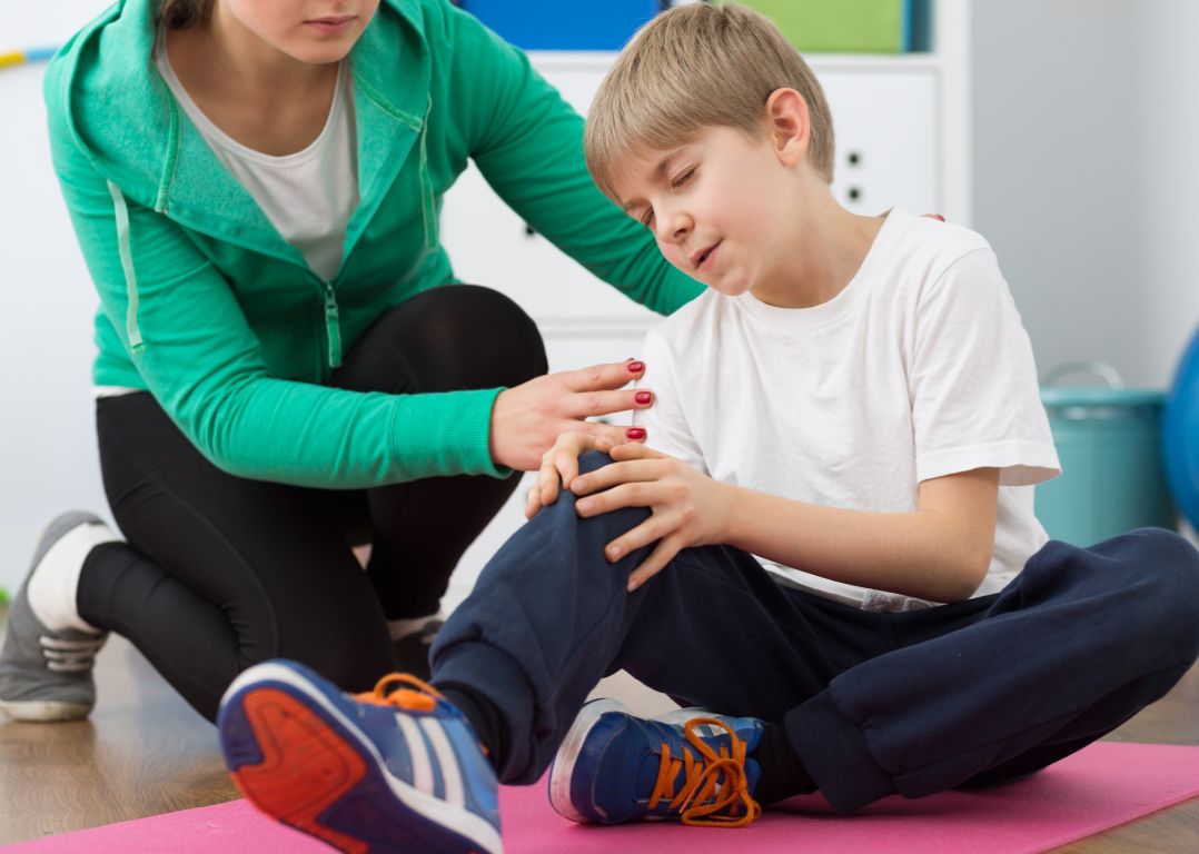 Mitől fájhat a gyerekek lábszára?