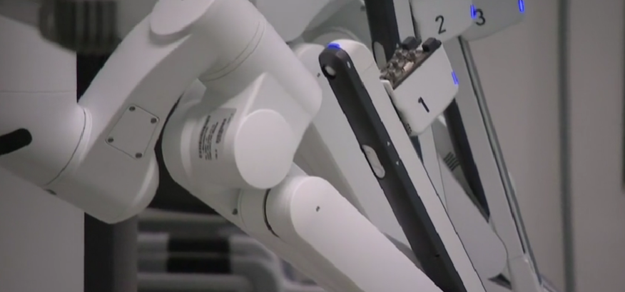 Először végeztek gyermeken robotasszisztált műtétet Magyarországon