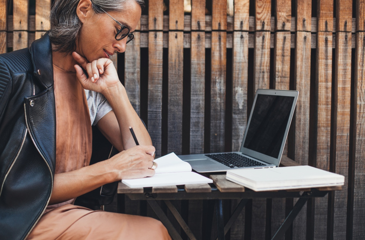 Hamarosan indul a felmondási hullám - Sok munkavállaló váltani akar