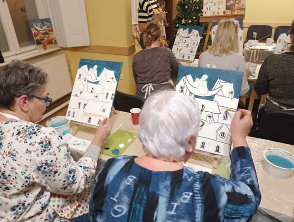 A magányt oldó kreatív alkalmak, a festészet, az élmény  új értelmet adnak a mindennapoknak – akár 80 felett is.